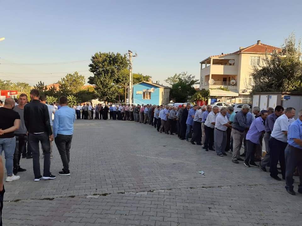 Kurban Bayramı namazından sonra Esetçe'mizde geleneksel bayramlaşma...